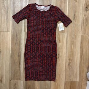 NWT LuLaRoe Julia form-fitting, knee-length dress geometric pattern XS